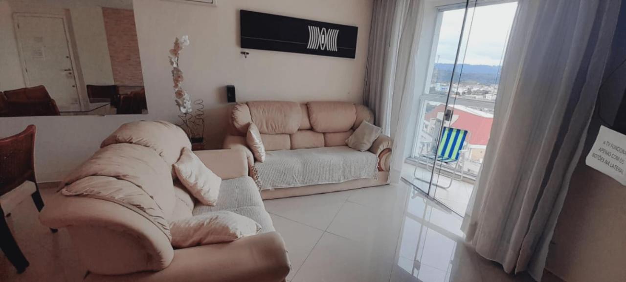 Apart no centro com 2 quartos, ar condicionado, internet, churrasqueira, cozinha completa e máquina de lavar roupas - O APTO NÃO É COMPARTILHADO COM OUTRAS PESSOAS Uniao Da Vitoria Exterior foto