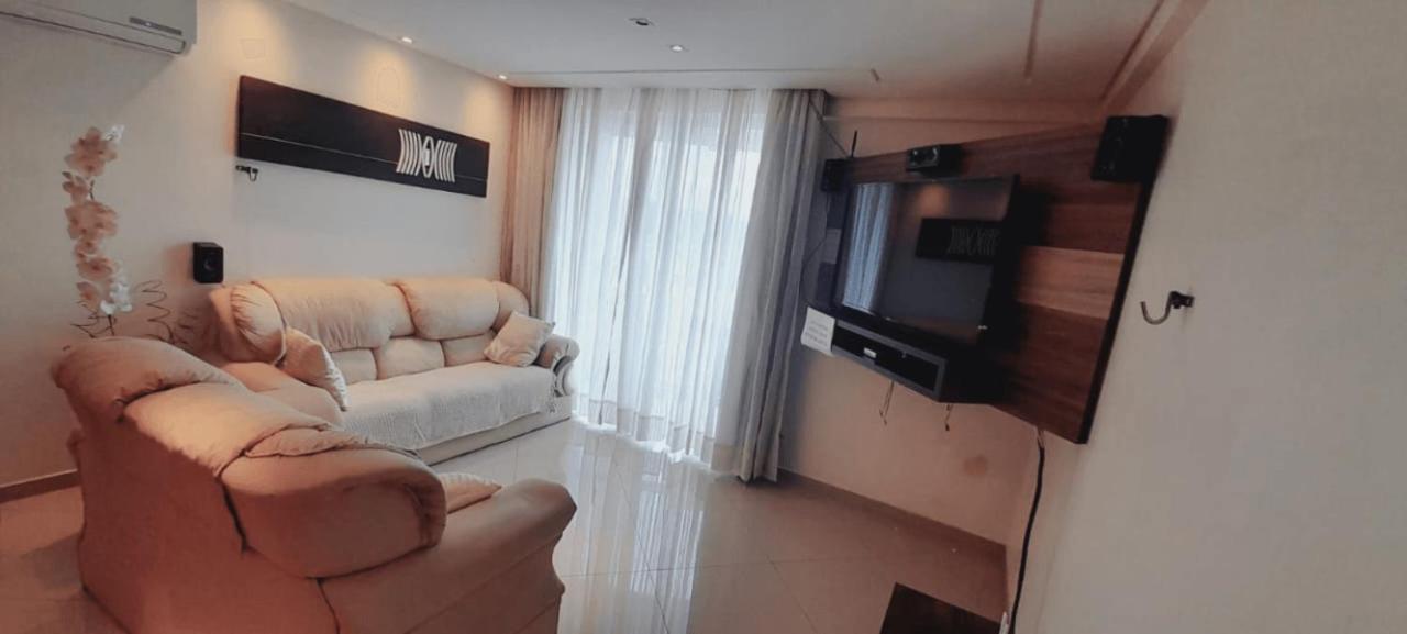 Apart no centro com 2 quartos, ar condicionado, internet, churrasqueira, cozinha completa e máquina de lavar roupas - O APTO NÃO É COMPARTILHADO COM OUTRAS PESSOAS Uniao Da Vitoria Exterior foto